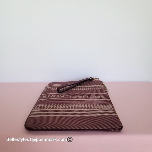 MICHAEL KORS Jet Set Signature Jacquard Large Zip Pouch Wristlet- Dark Berry⭐ - Picture 8 of 16